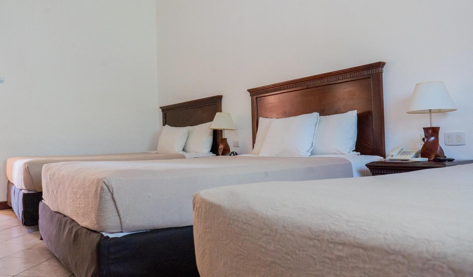 Hotel Cayman Suites Monterrico Kültér fotó