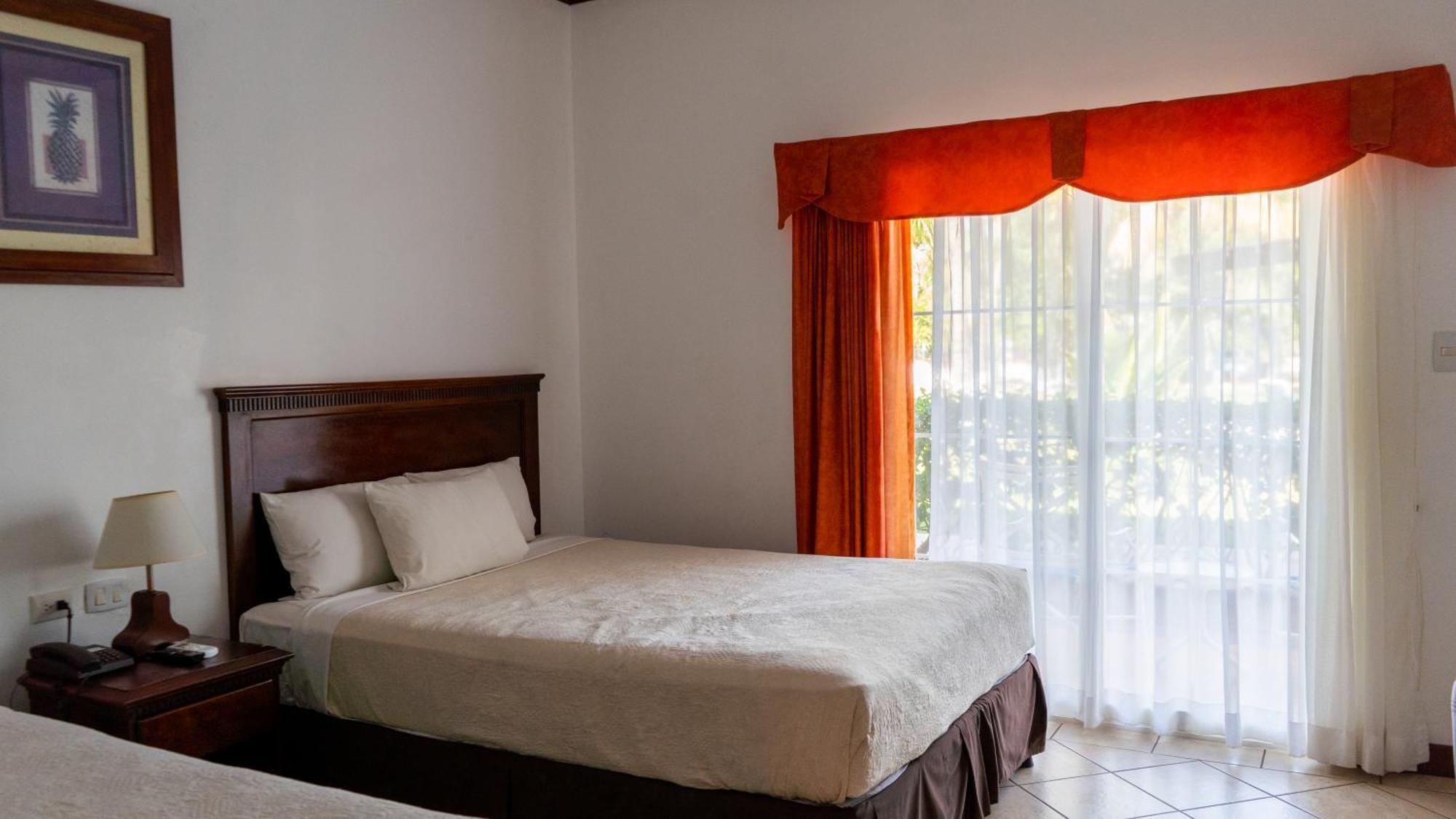 Hotel Cayman Suites Monterrico Kültér fotó