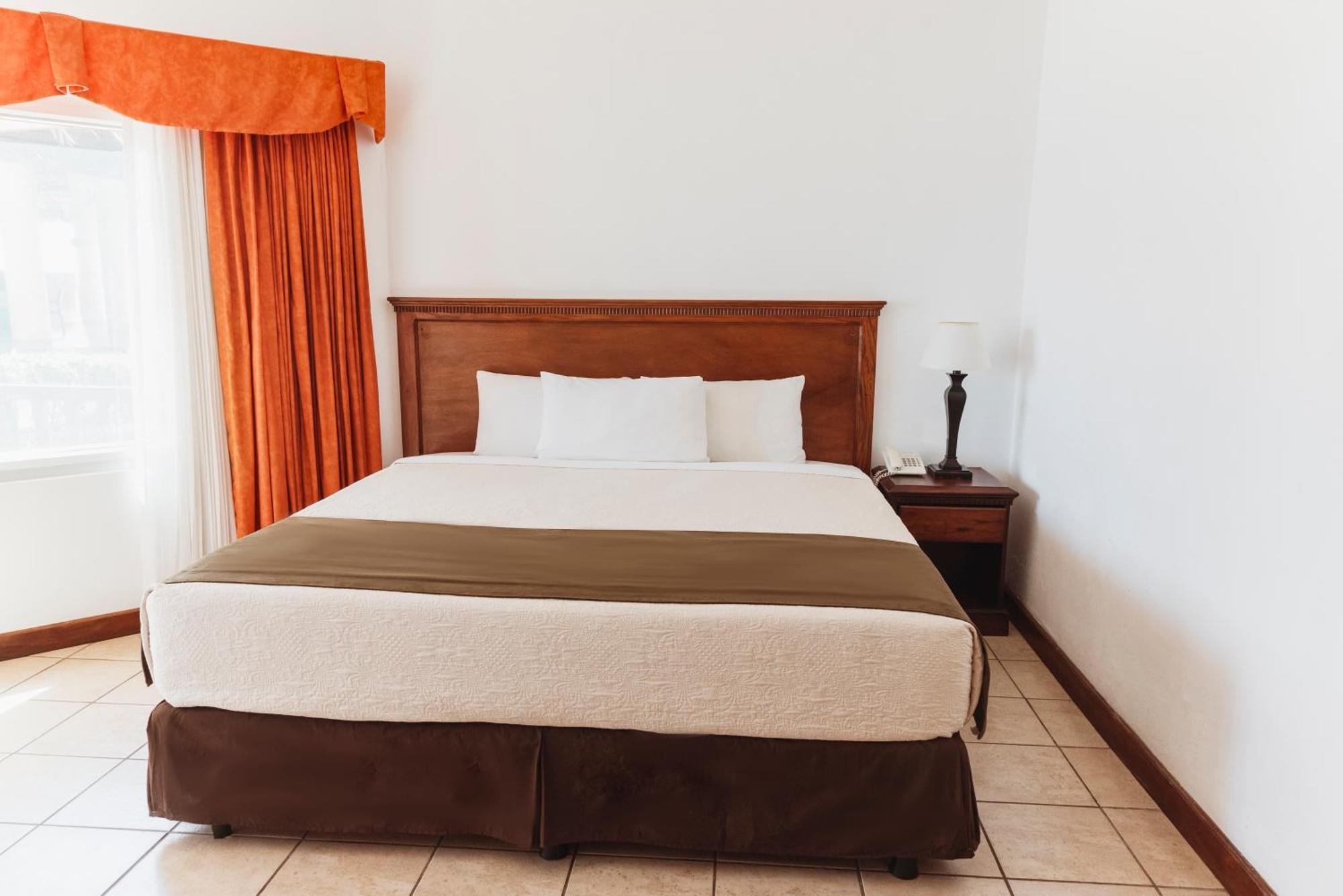 Hotel Cayman Suites Monterrico Kültér fotó