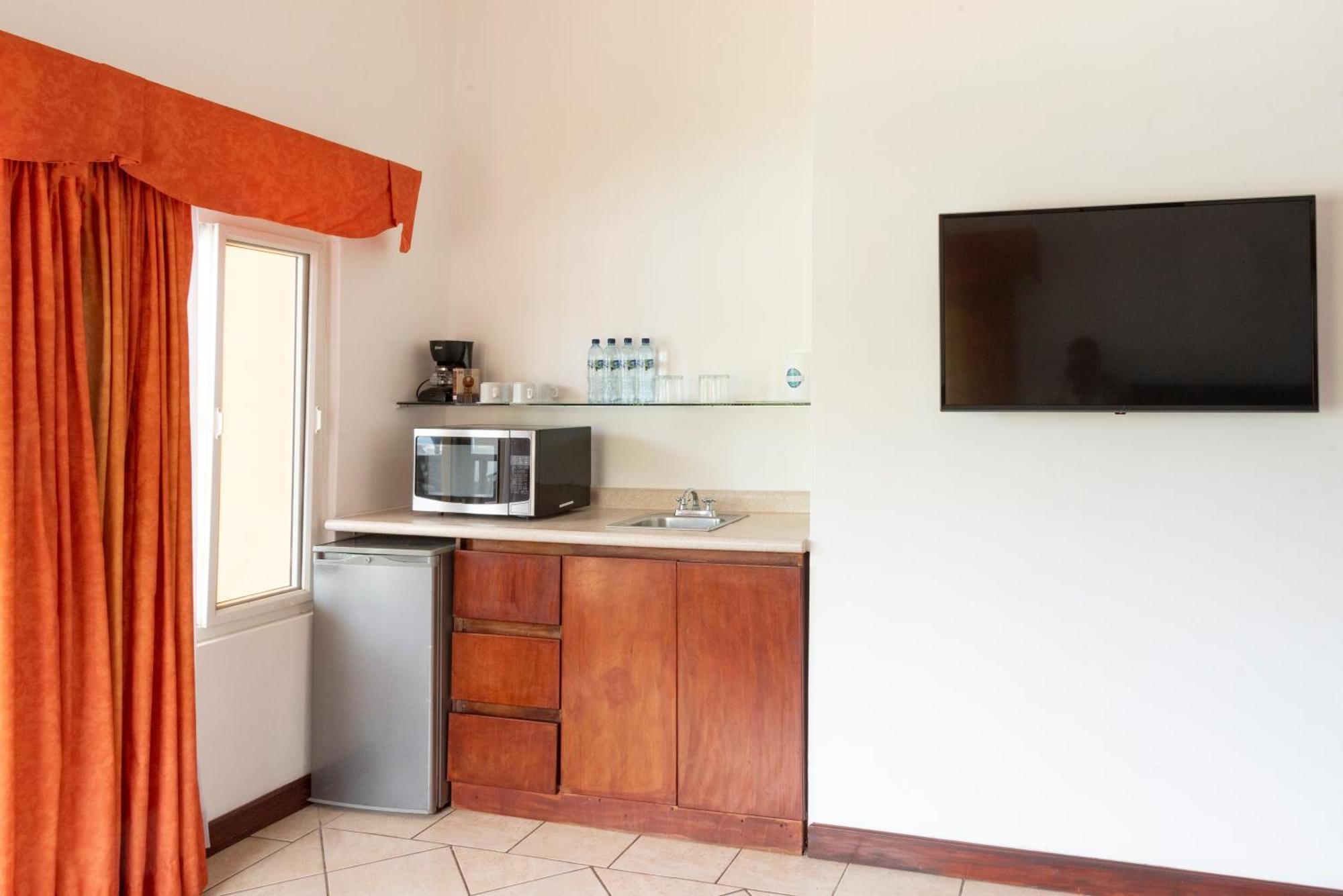 Hotel Cayman Suites Monterrico Kültér fotó