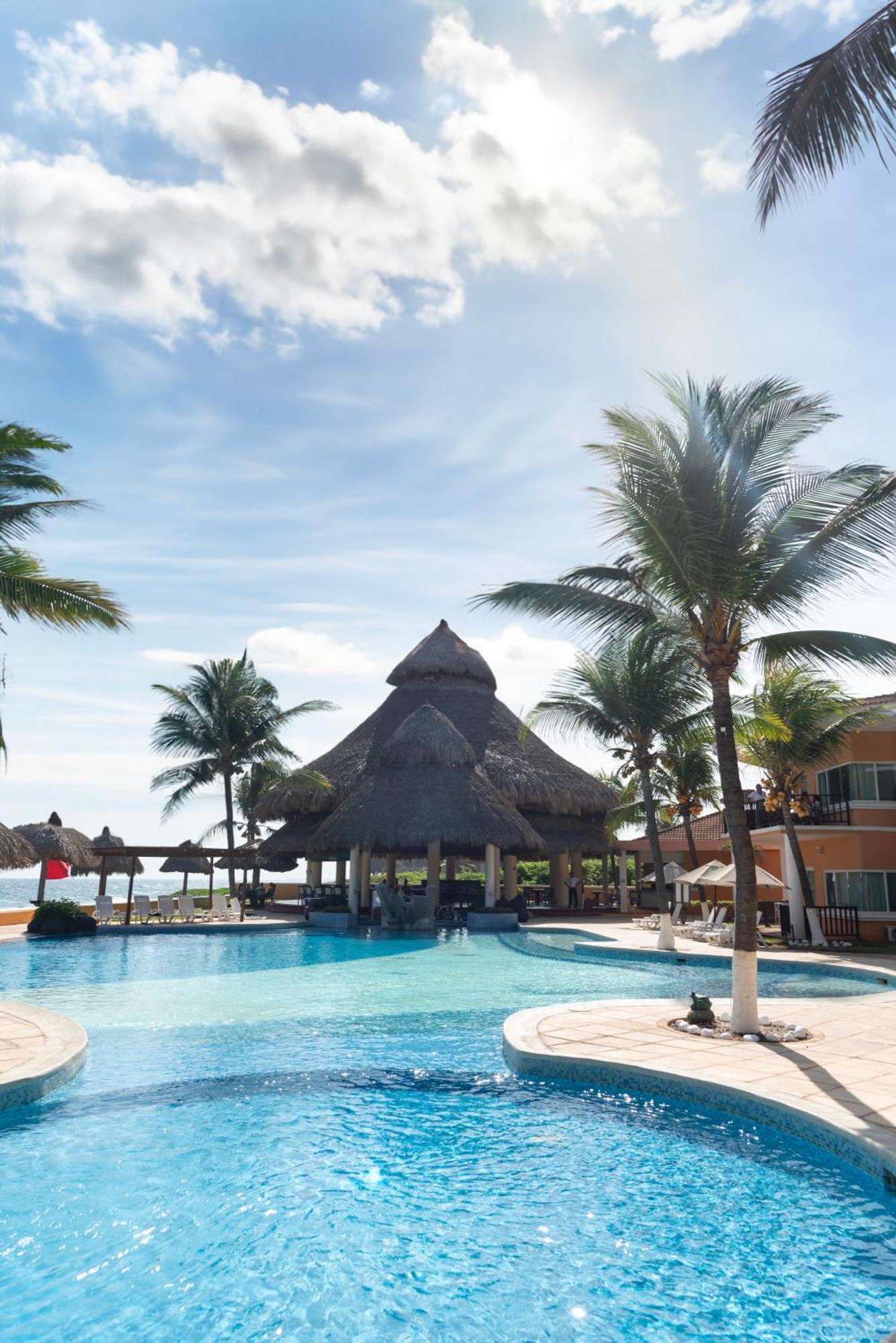 Hotel Cayman Suites Monterrico Kültér fotó