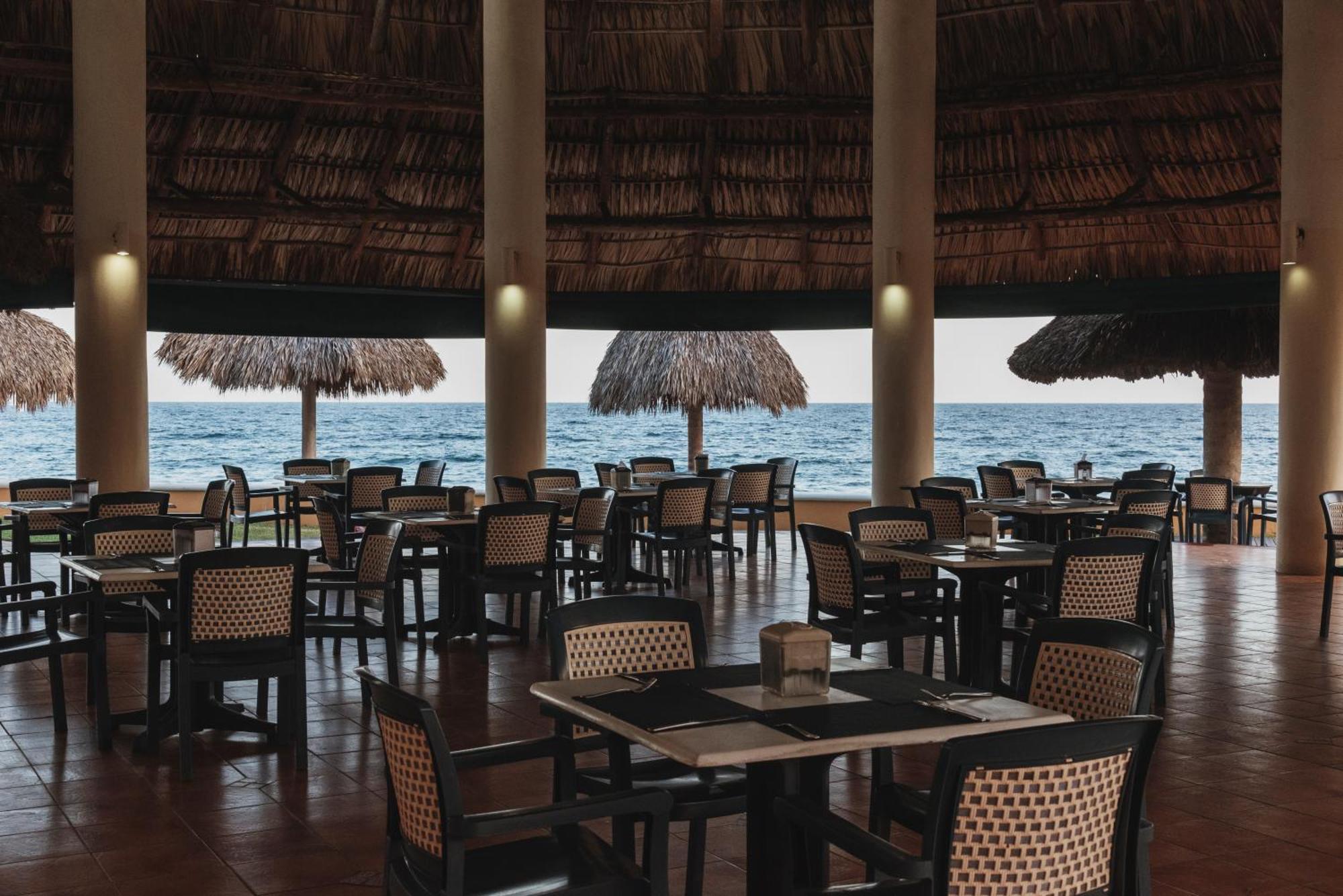 Hotel Cayman Suites Monterrico Kültér fotó