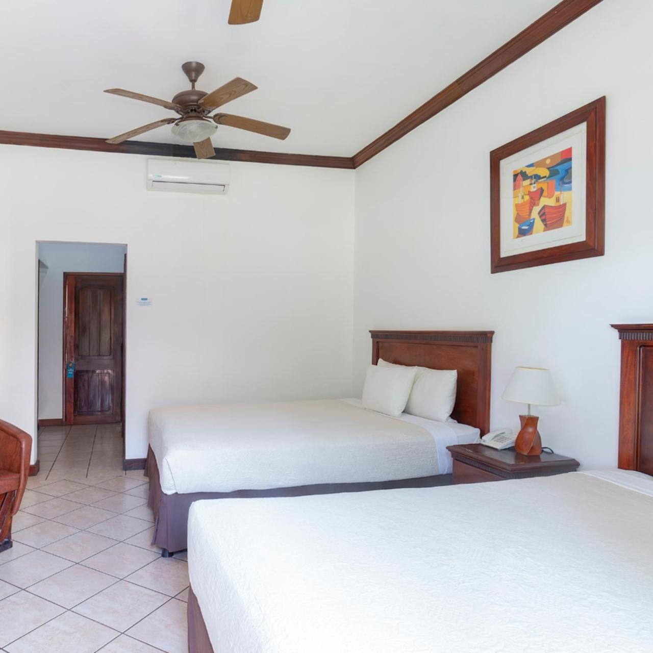 Hotel Cayman Suites Monterrico Kültér fotó